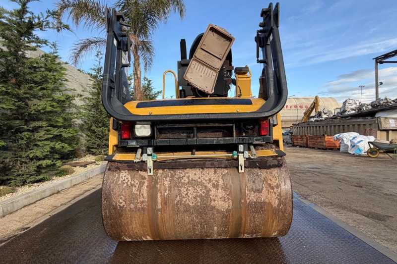 OmecoHub - Immagine CATERPILLAR CB334E